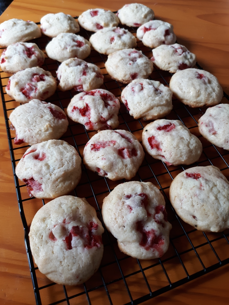 ms_cookies_fresh_strawberry.